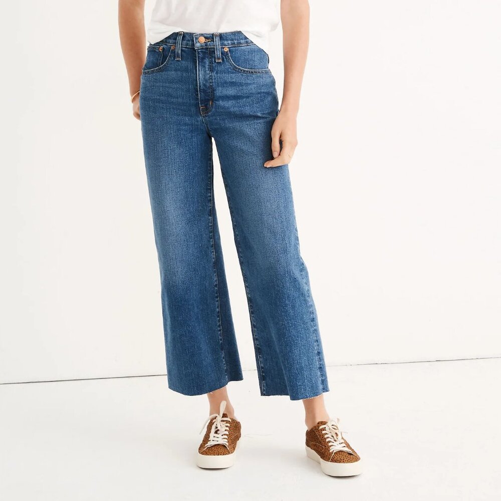 Madewell Slim Wide-Leg Jeans in Crownridge Wash: Raw-Hem Edition